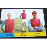 WEST HAM - 3 OFFICIAL WEST HAM PLAYER AUTOGRAPHED CARDS - BOYCE, HURST & SISSONS