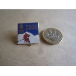 ICE HOCKEY - 1992 ALBERTVILLE FRANCE WINTER OLYMPICS BADGE