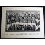 1933-34 DUNDEE TEAM PHOTO ISSUED BY THE SUNDAY POST