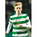 CELTIC - EWAN HENDERSON AUTOGRAPHED PHOTO