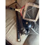 MIXED SPORTING LOT - SNOOKER QUE BOWLS & TENNIS RACKET