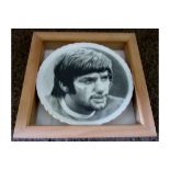 MANCHESTER UNITED - GEORGE BEST FRAMED PLATE