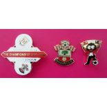 SOUTHAMPTON BADGES X 3