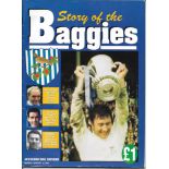 WEST BROMWICH ALBION - THE STORY OF THE BAGGIES AUTOGRAPHED BY 9