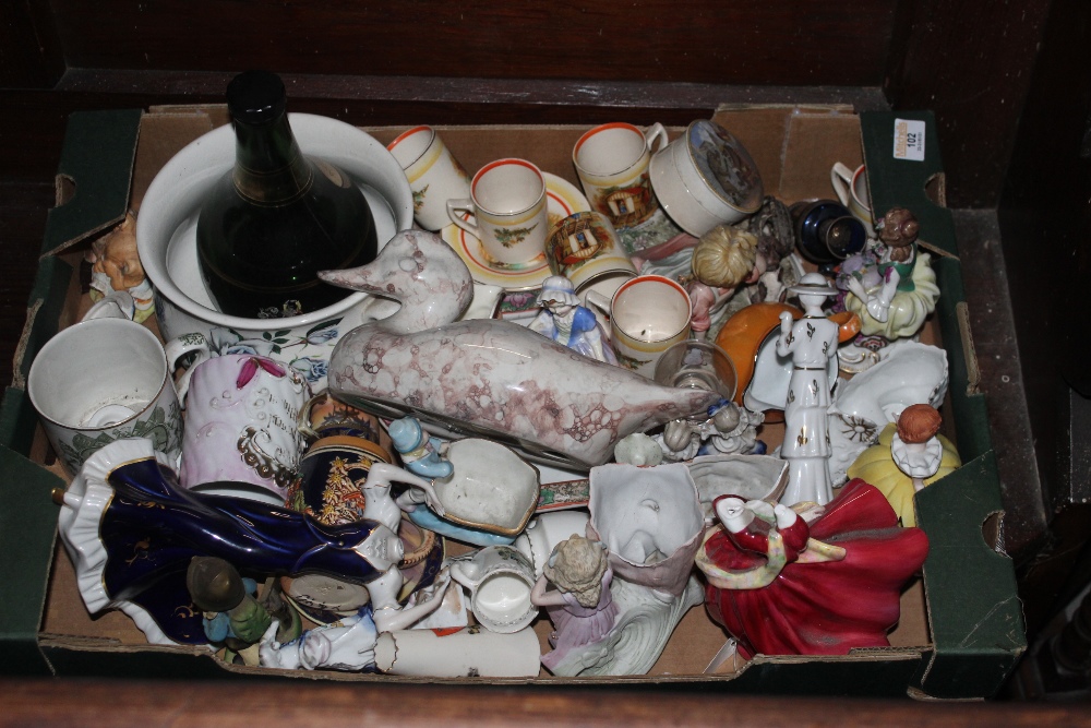 A box of miscellaneous china, to include