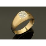 A gent's 9ct gold signet ring,