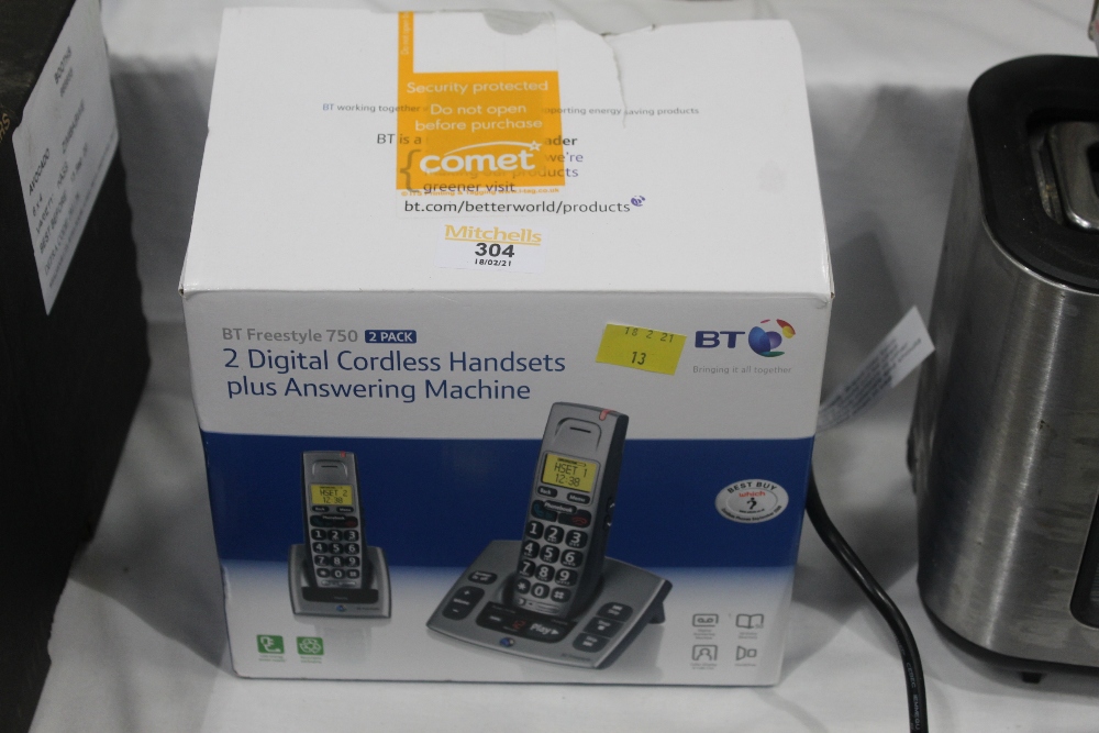 Boxed set of two digital cordless handse