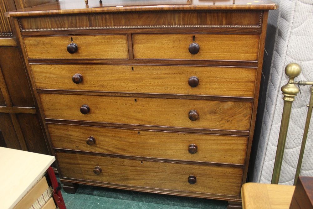 A Victorian mahogany 2/4 chest of drawer