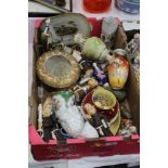 Box of decorative plates, vases and orna