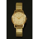 A vintage gentleman's 9 ct gold Longines wristwatch, manual, case diameter 35 mm,