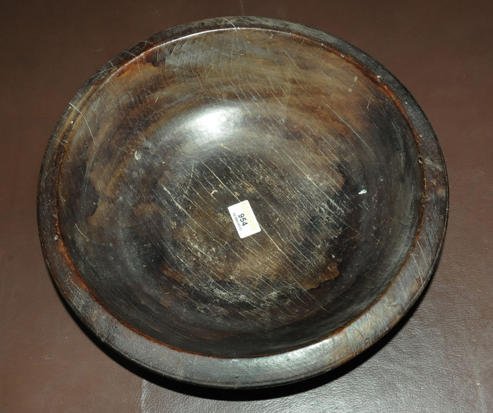 A 19th century turned wooden dairy bowl, diameter 35 cm. - Image 2 of 6