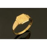 An 18 ct gold signet ring initialled MB, Size K, 2.2 grams.