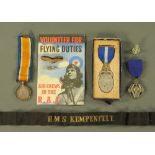 A First World War medal to Private 9284 F. Biddlecombe R.W.