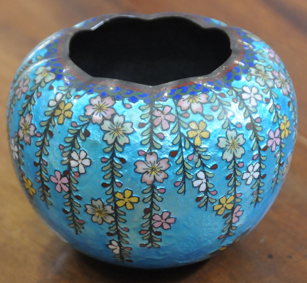 A Japanese cloisonne Ginbari bowl. Height 10 cm, diameter 13 cm. - Image 4 of 5