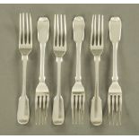 A set of six London silver dessert forks, 1833, maker A B Savory & Sons, 309 grams.