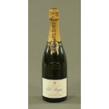 A 75 cl bottle of Pol Roger extra dry vintage Champagne 1989, seal and capsule in good condition.