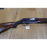 Franchi 12 bore semi automatic shotgun, 3 shot, with 27" barrel, three quarter choke,