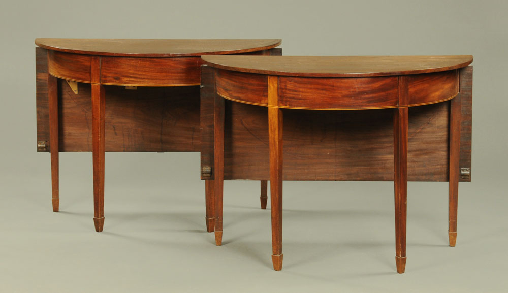A 19th century mahogany dining table, comprising two D ends, - Image 2 of 9