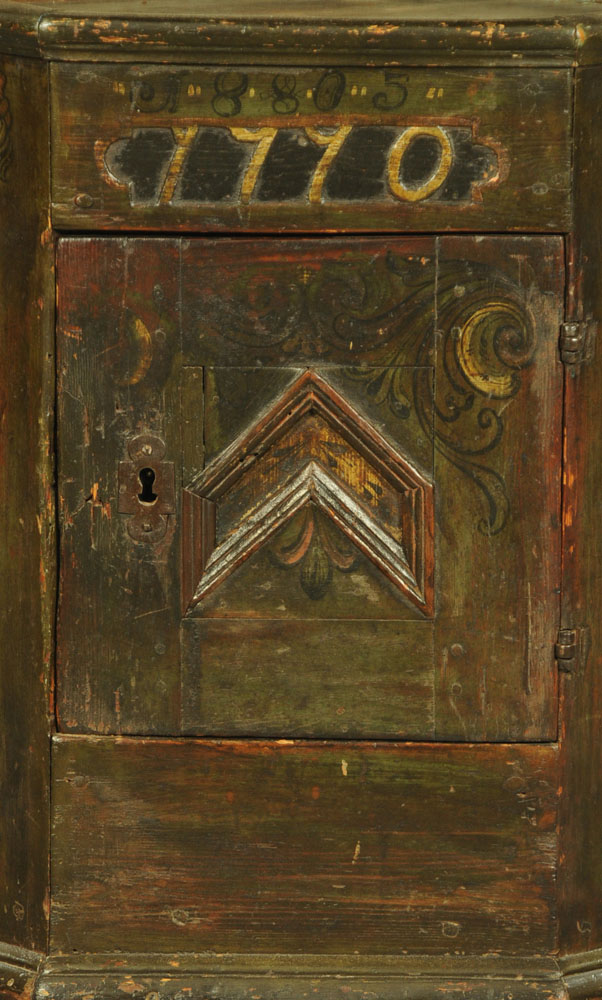 A painted pine standing corner cupboard, - Image 3 of 6