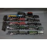 A group of plastic bodied 00 gauge model locomotives and tenders, to comprise Hornby, Lima,