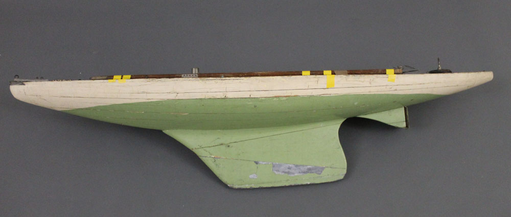 A Victorian painted pond yacht, in green and yellow,