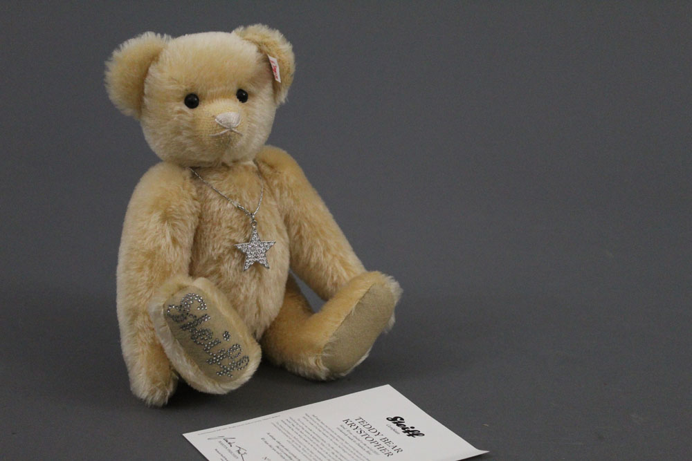 A Steiff "Krystopher Teddy bear", made exclusively for Danbury Mint, limited edition 739,