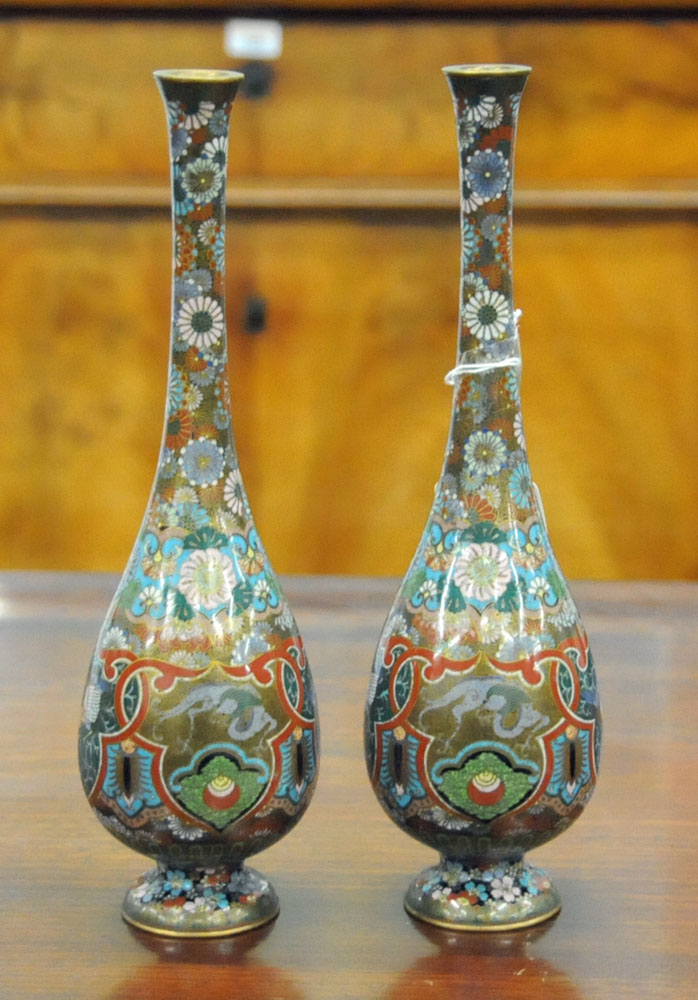 A pair of late 19th/early 20th century Chinese Qing dynasty baluster shaped cloisonne vases, - Image 4 of 5