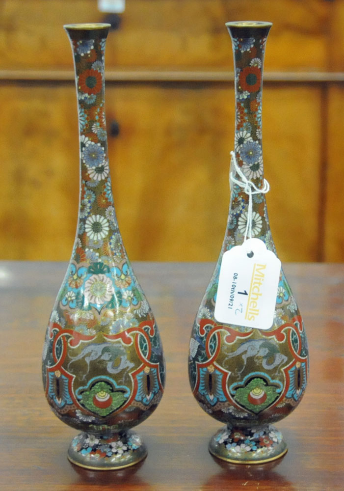 A pair of late 19th/early 20th century Chinese Qing dynasty baluster shaped cloisonne vases, - Image 3 of 5