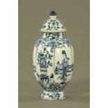 A Chinese blue and white porcelain bulbous lidded tea caddy, of Kangxi style,