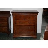 2/3 chest of drawers