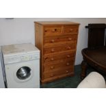 2/5 pine chest of drawers