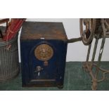Late 19th early 20th century metal safe