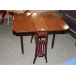 An Edwardian mahogany Sutherland table measuring 62 cm tall table