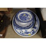 A Delft blue and white oval meat plate, 2 willow pattern plates,