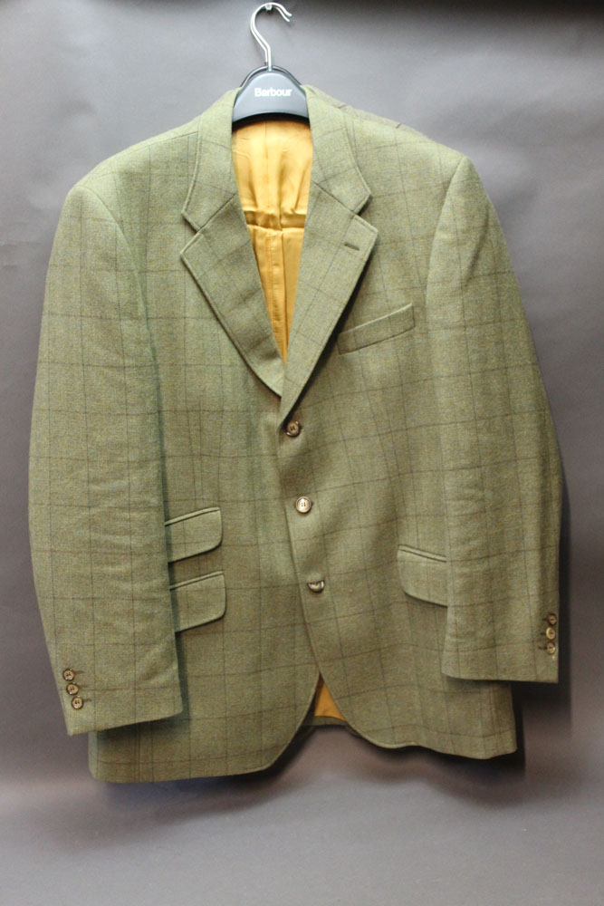 Two gentleman's country sports jackets, both +/- Size 42" Reg, Gurteen Esquire and Magee. - Image 2 of 2