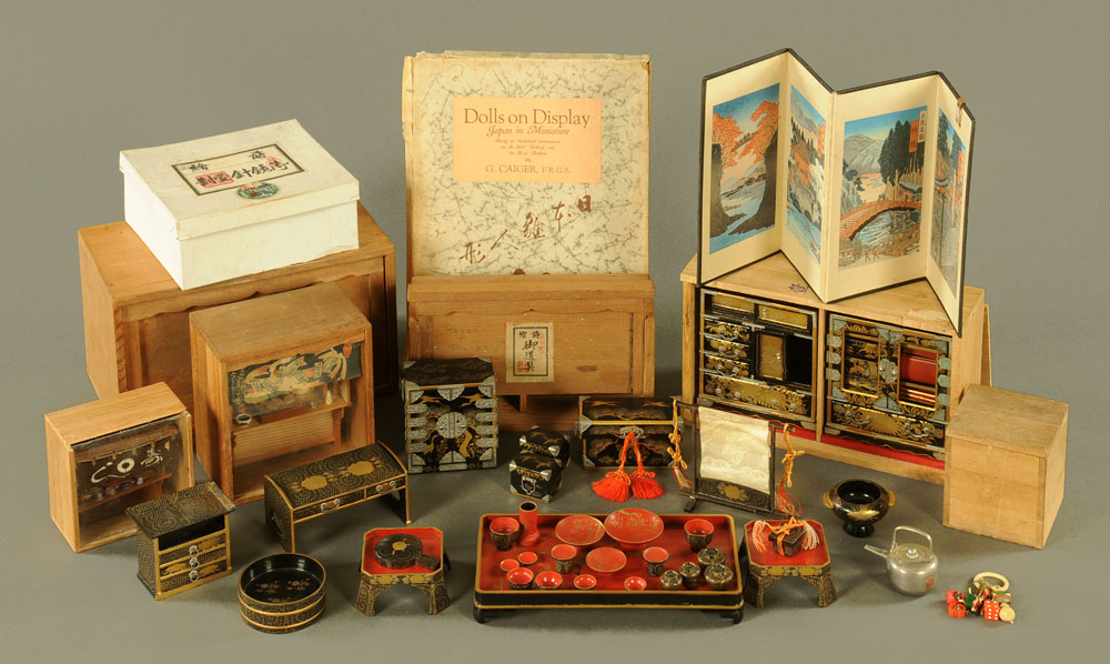 A quantity of 1930's Japanese lacquered miniature furniture and catalogue dated 1933 (see