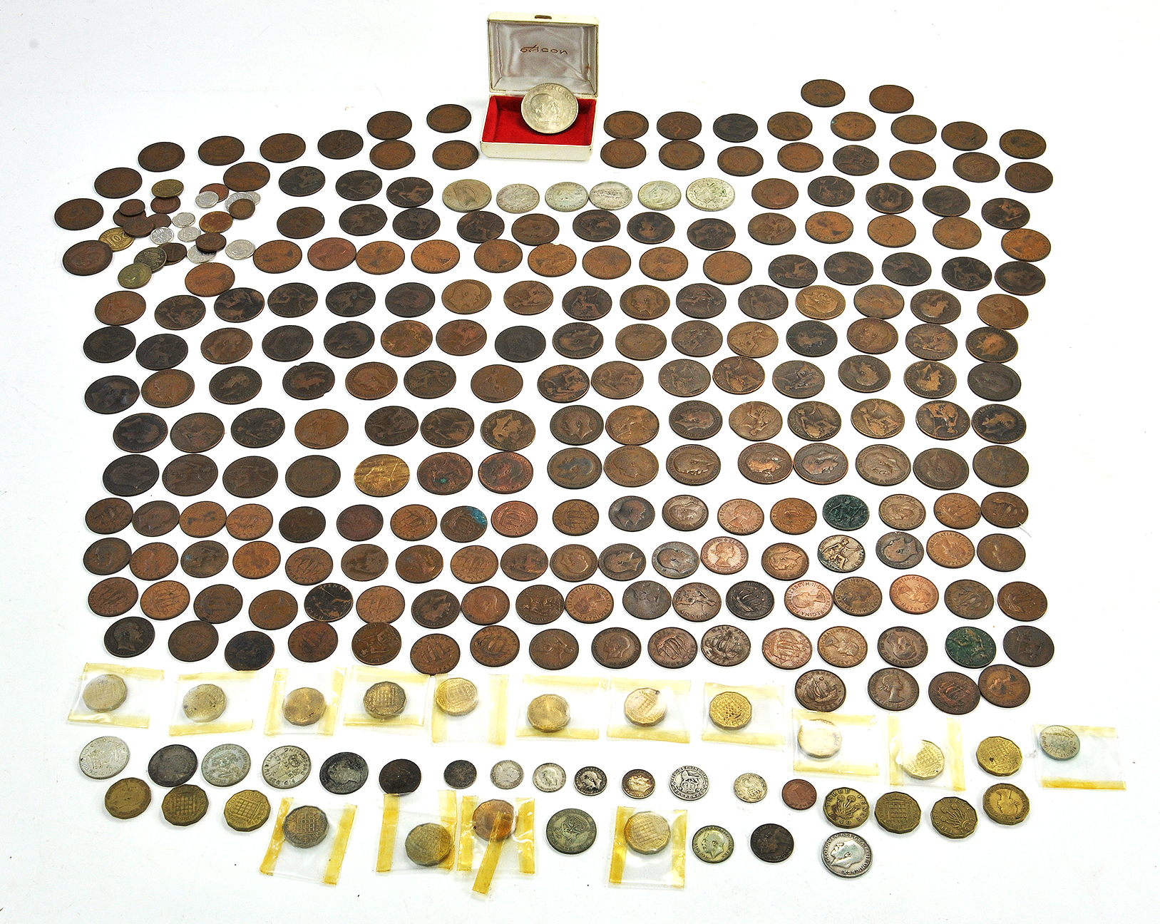 Large assortment of vintage coins, various, dating from 19th century, mostly early 20th to Mid.