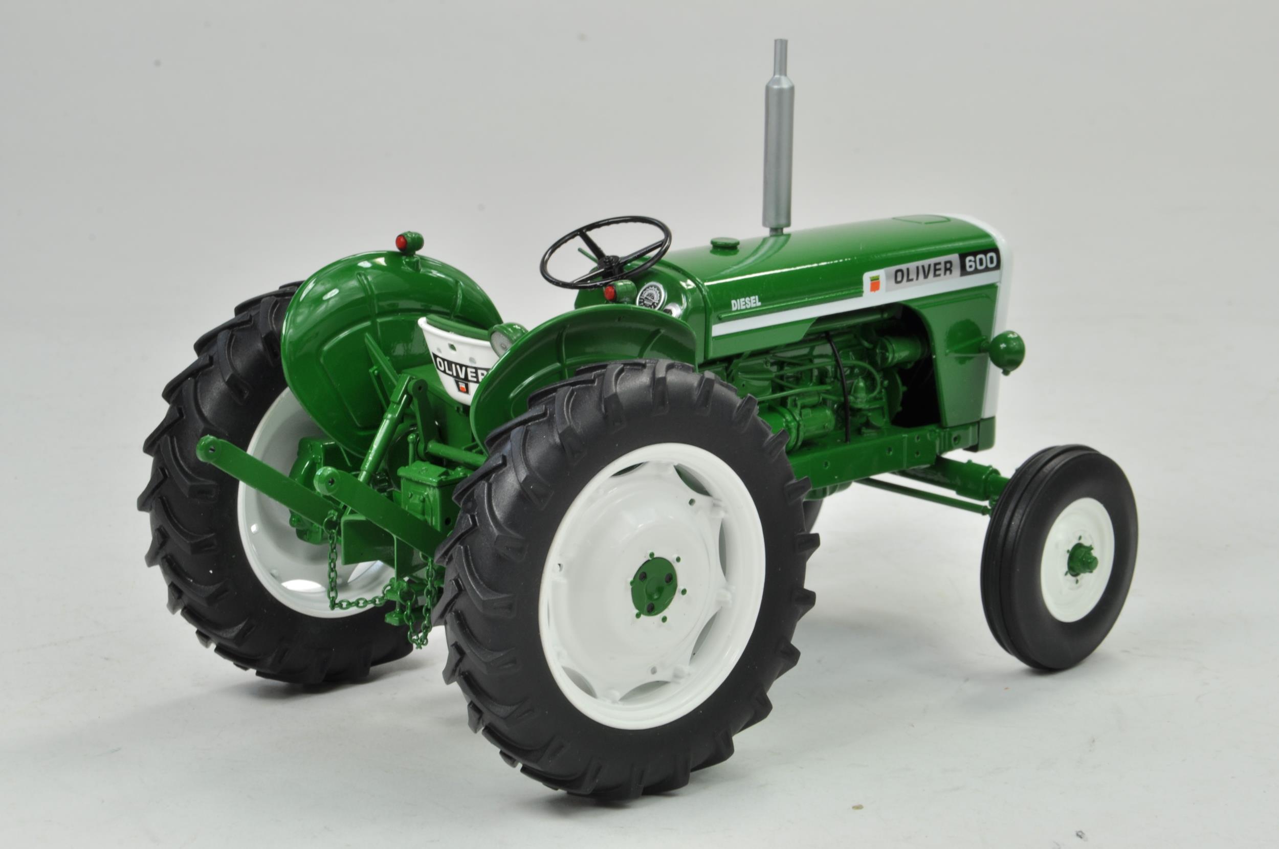 Universal Hobbies 1/16 Oliver 600 Tractor. Has been on display but appears excellent with original - Image 3 of 3