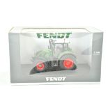 Universal Hobbies 1/32 Farm issue comprising Fendt 724 Vario Tractor. Excellent, secured in box, not