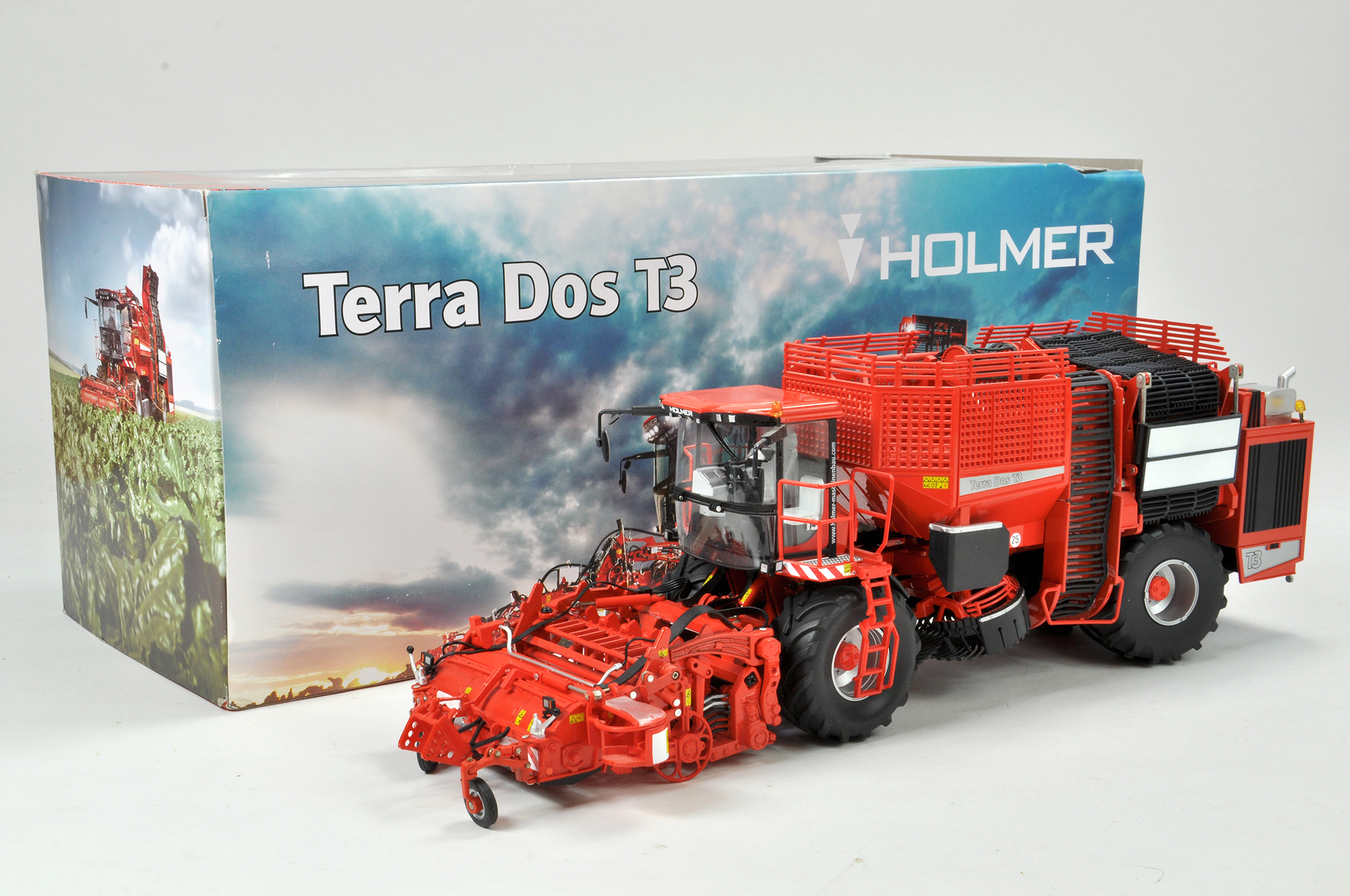 ROS 1/32 Farm issue comprising Holmer Terra Dos T3 Sugar Beet Harvester. Whilst previously on