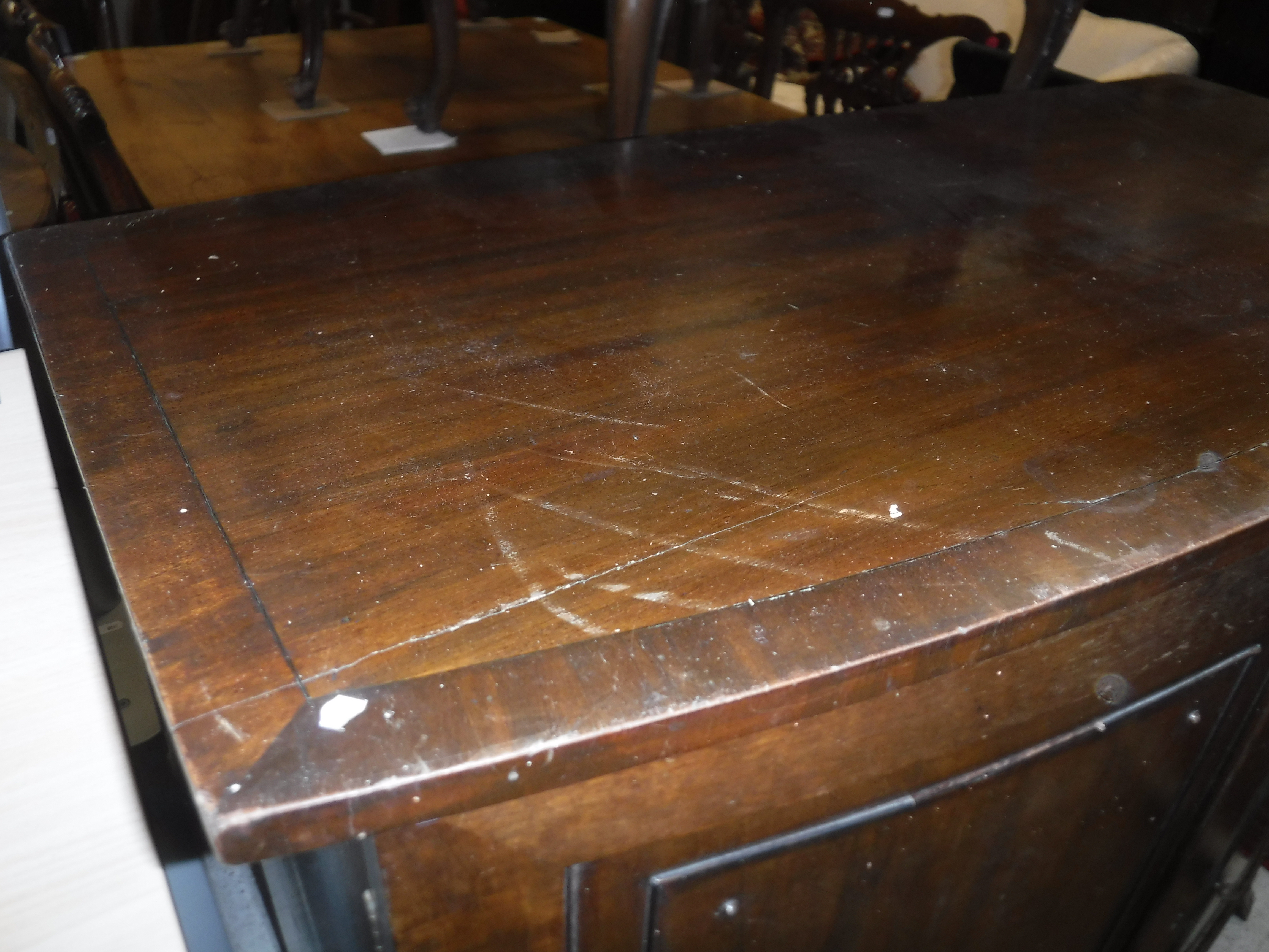 A circa 1900 mahogany bow fronted two door cupboard with single shelf, - Image 13 of 17