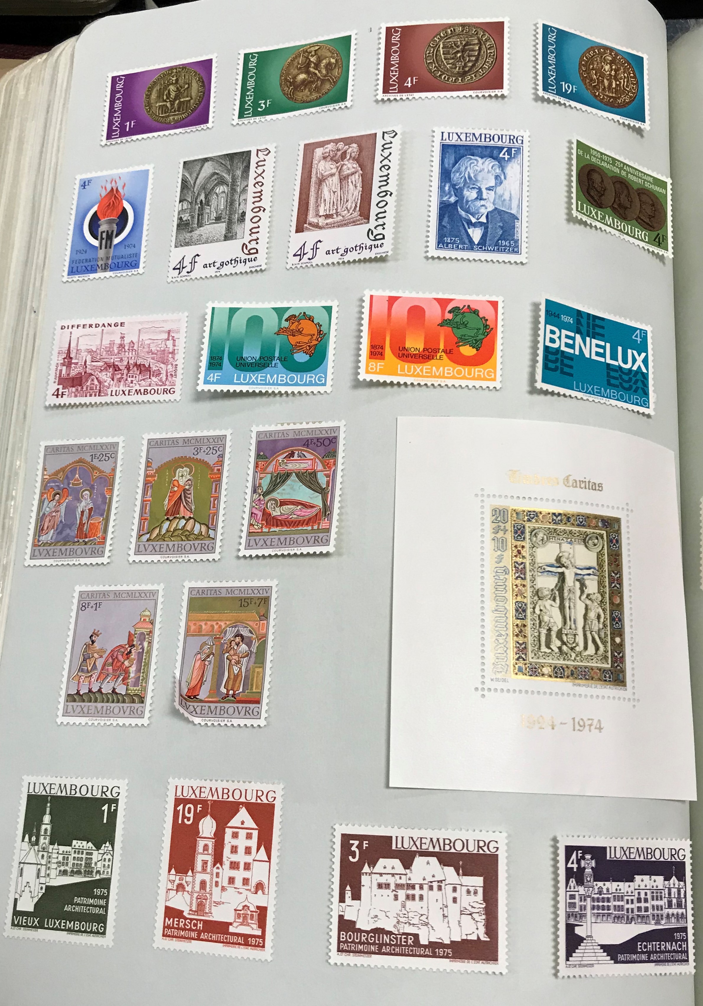 A large and extensive collection of British and World stamps housed in twelve hard twin-lock - Image 45 of 100