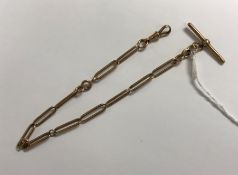 A Victorian 9 carat gold pocket watch chain of elongated oval link form, 24.8 g, 31.