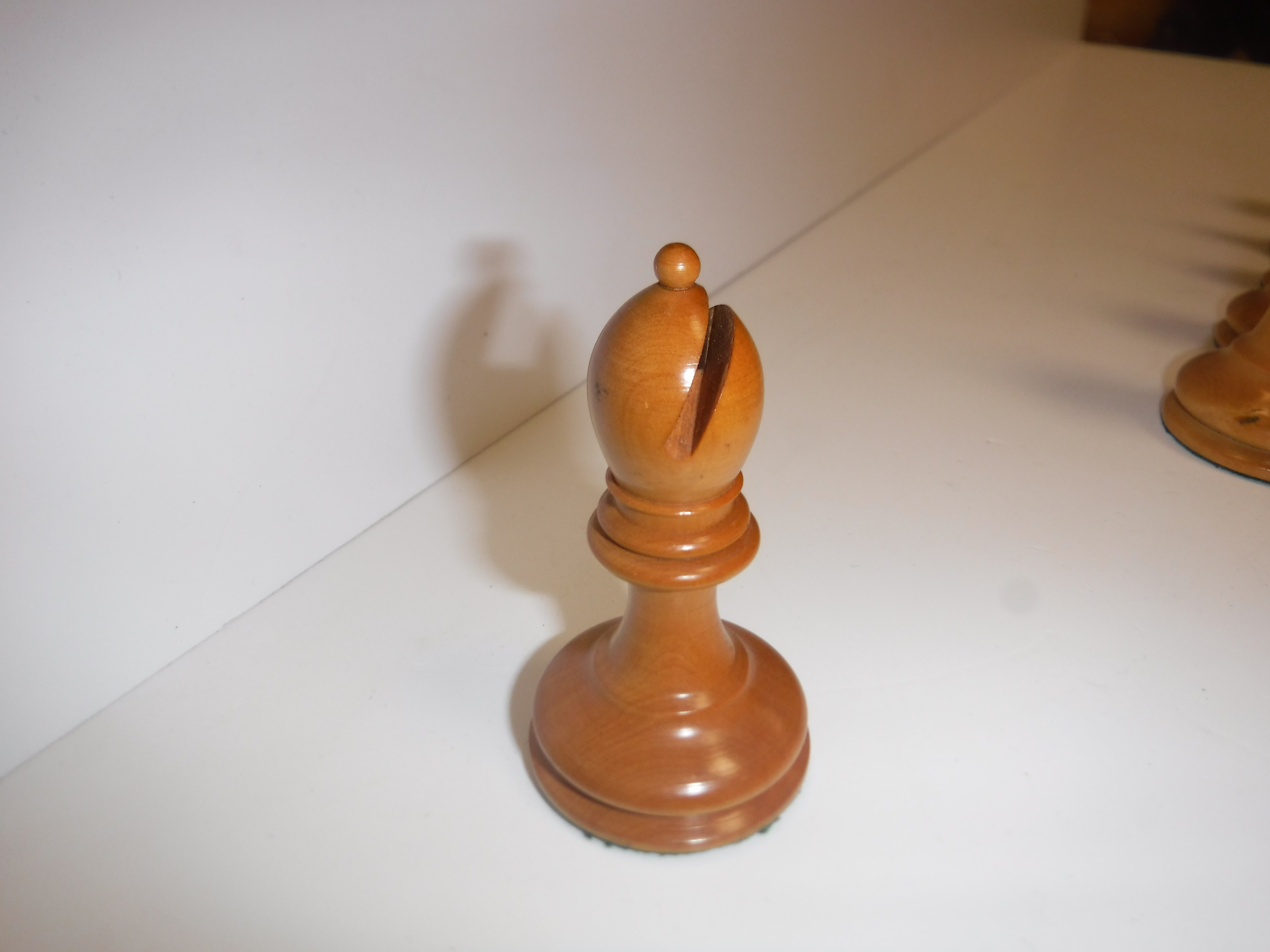 A Staunton chess set by Jacques & Son of London in boxwood and ebonised form (one rook with dog - Image 8 of 25