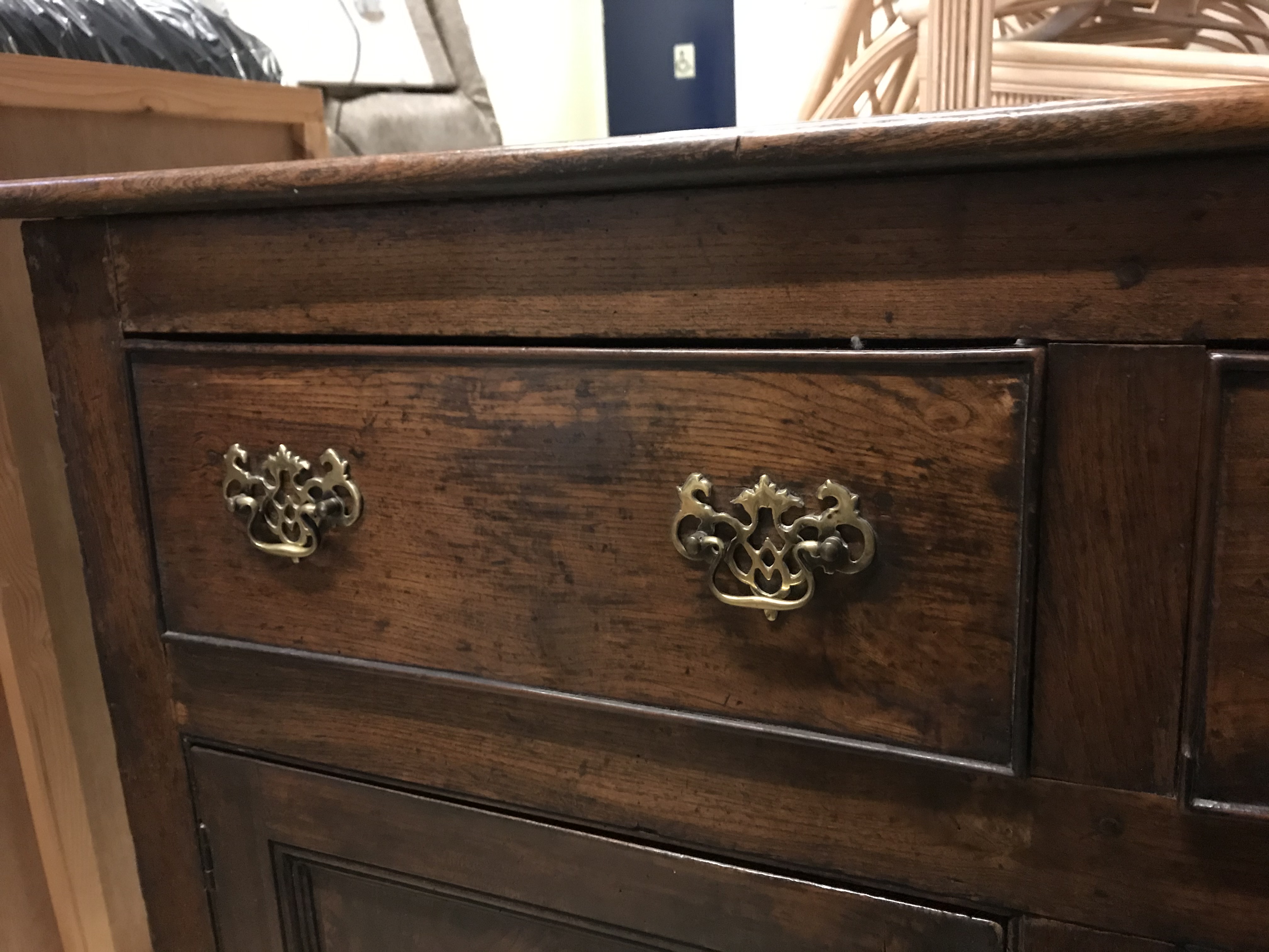 An 18th Century oak and elm dresser, - Image 20 of 34