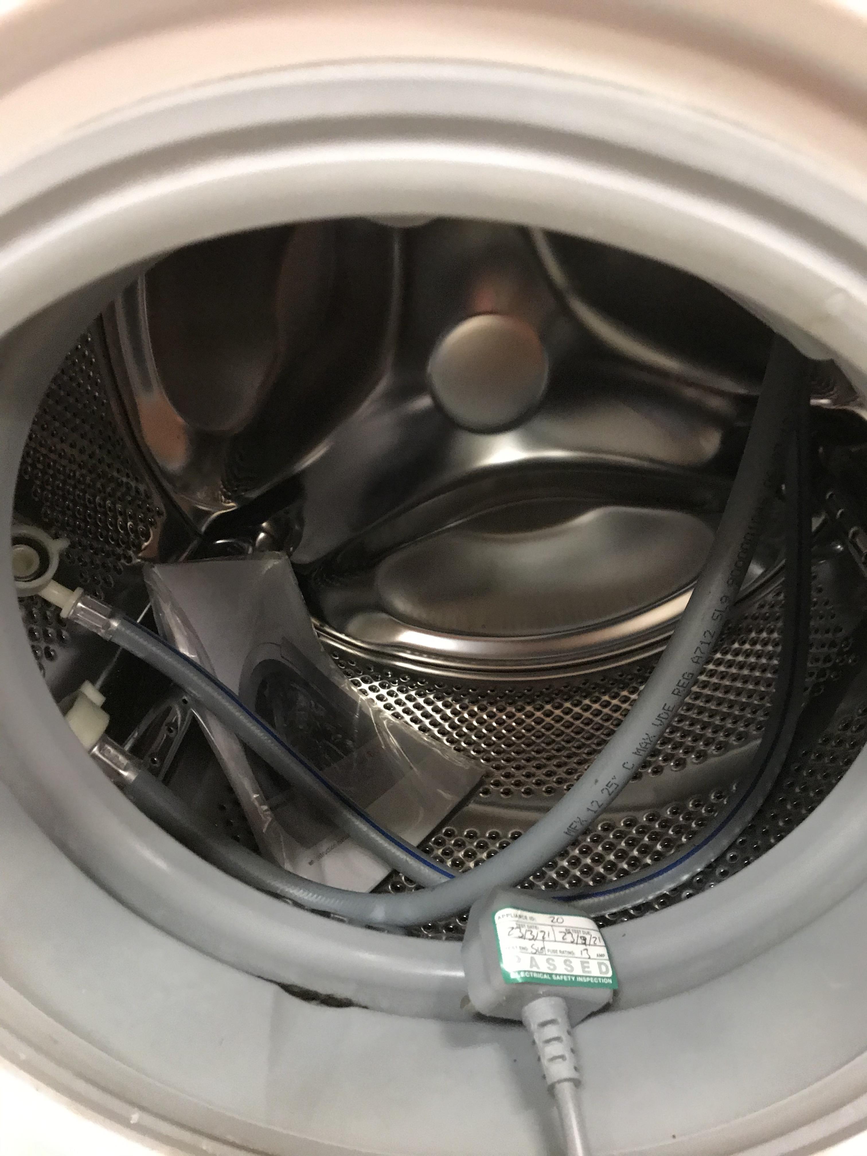 A Bosch Classixx 7 Vario Perfect washing machine CONDITION REPORTS Plastic on the - Image 5 of 9