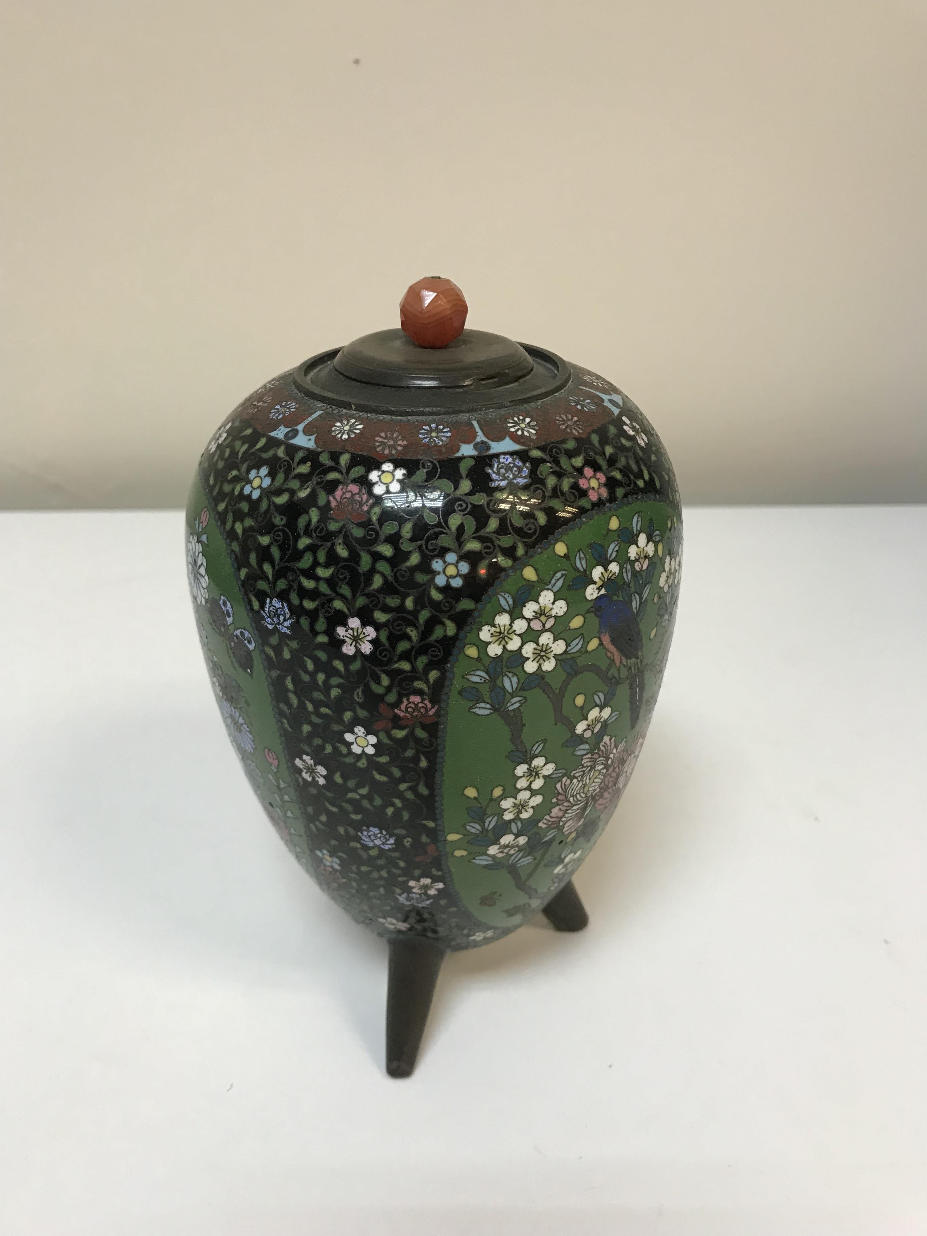 A chinese cloisonne vase with cover, the - Image 2 of 2