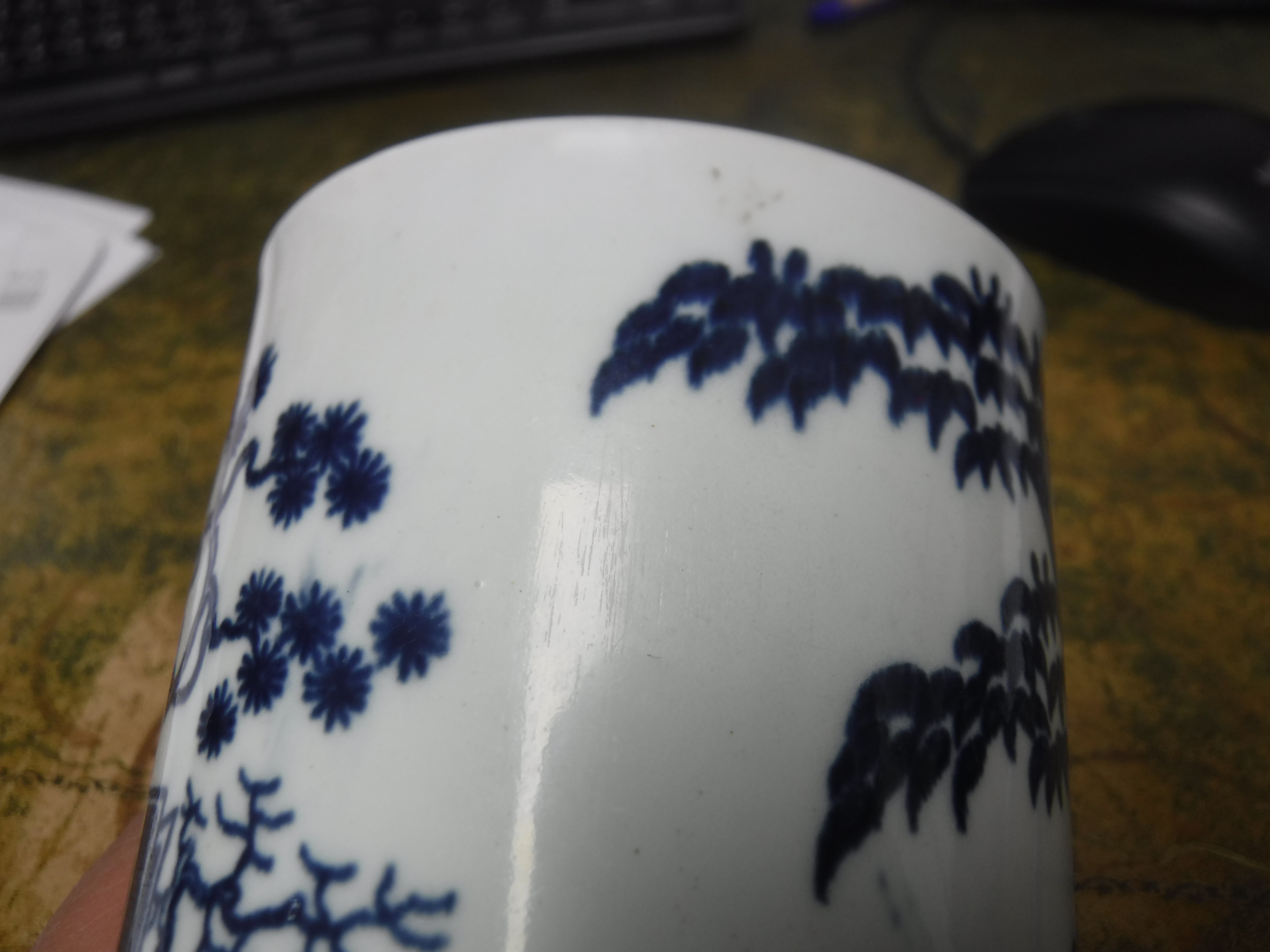 An 18th Century Worcester blue and white mug decorated with bamboo and fence pattern, - Image 10 of 17