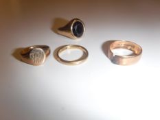 A 9-carat gold wedding band x 2 (one broken),