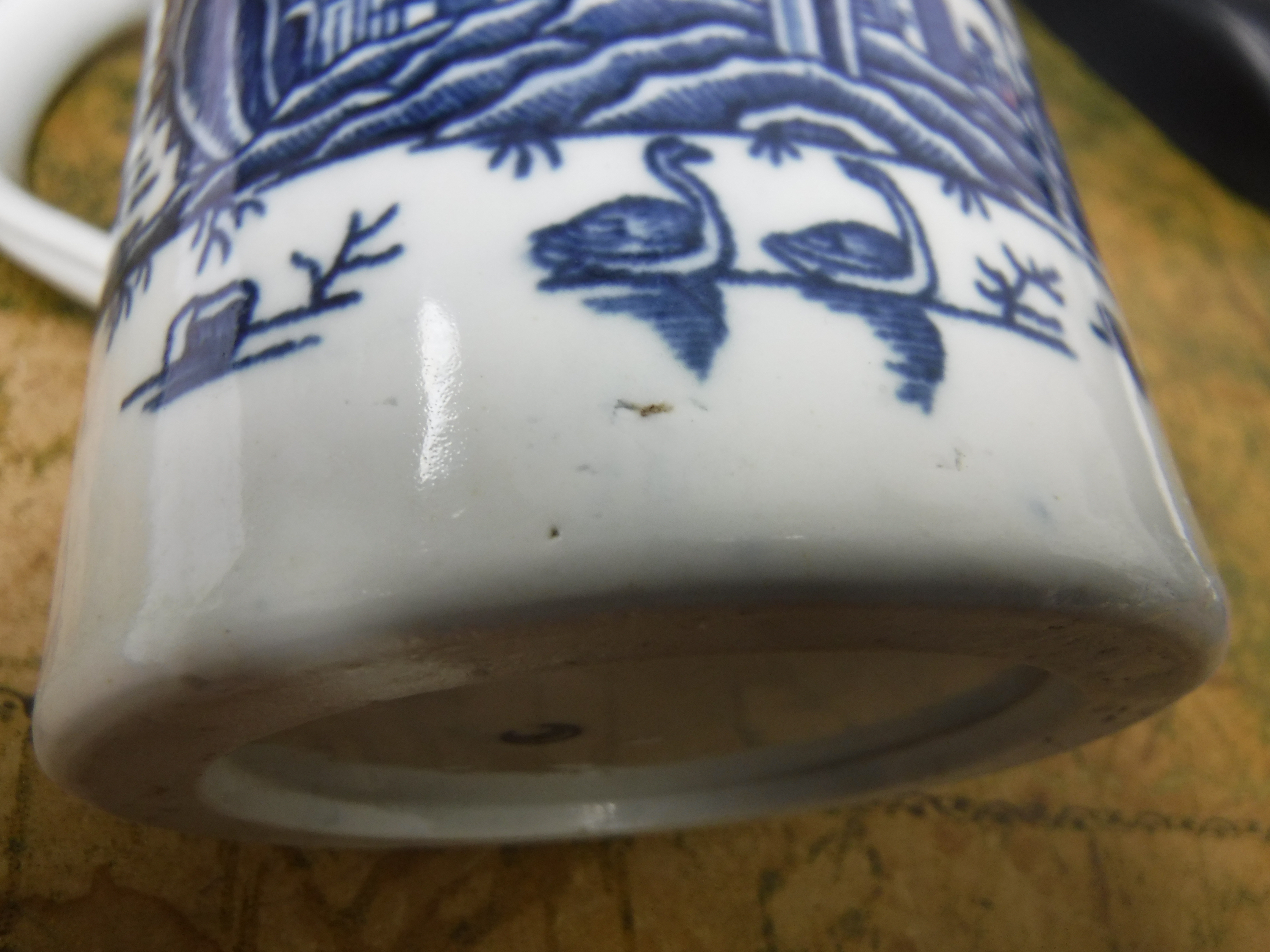 An 18th Century Worcester blue and white mug decorated with bamboo and fence pattern, - Image 15 of 17